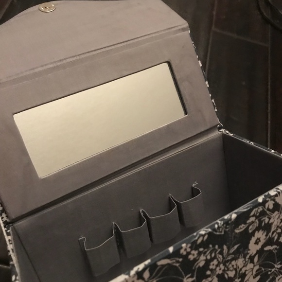 Sold🌷 - Picture 5 of 8